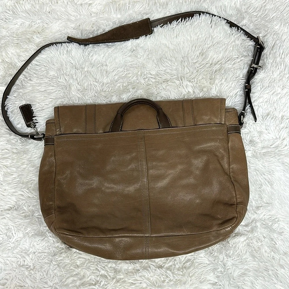 Coach Houston Med Messenger/ computer 
Briefcase Bag-Vintage Leather! MSRP 498 - Picture 3 of 12